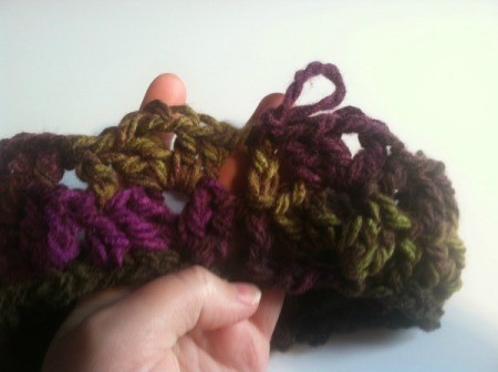 Fan Pattern Crocheted Cowl