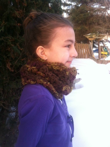 Fan Pattern Crocheted Cowl
