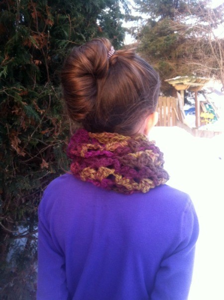 Fan Pattern Crocheted Cowl