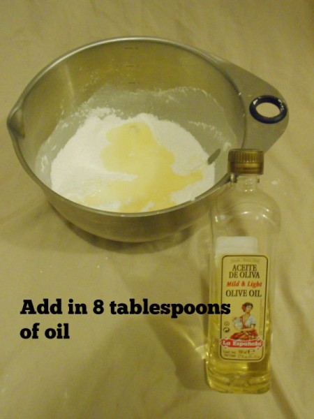 Pampering Lemon Peppermint Bath Bombs - adding oil