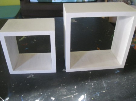 Painted Shelf with Circles Pattern