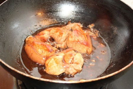 Braised Pork in Soy Garlic Sauce