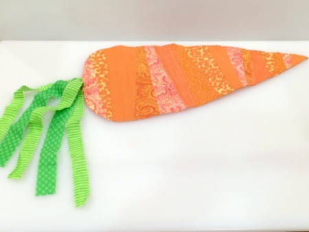 Mini Carrot Table Runner