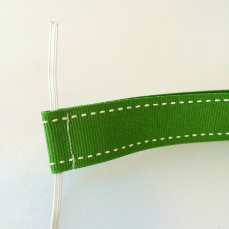how to tie a bookmark ribbon