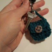 finished crochet purse