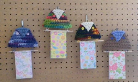 Crochet Owl Note Hanger