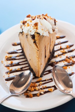 ice cream pie on plate