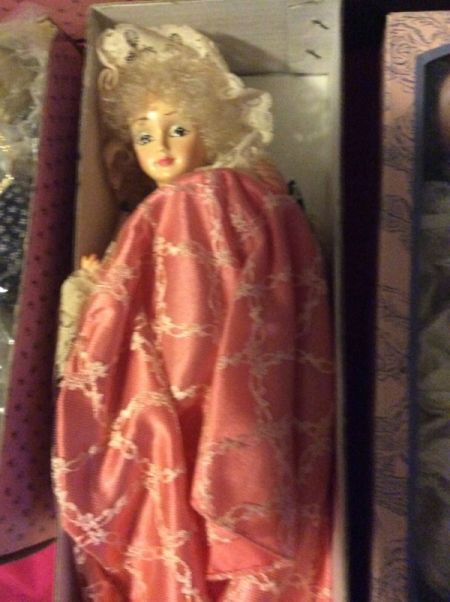 Identifying Porcelain Dolls