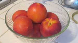 bowl of peaches