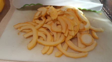 sliced yellow squash