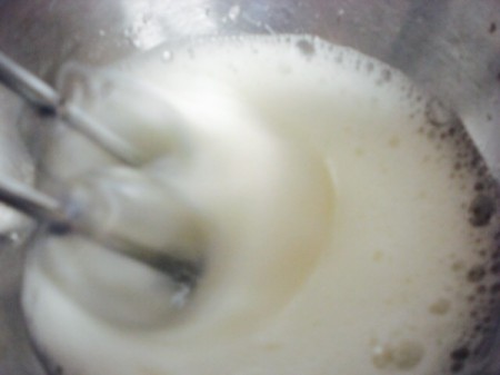 whipping egg white