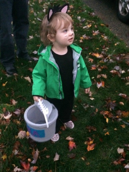 Tuna Can Trick-Or-Treat Bucket