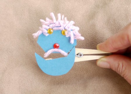 Easy Peg Puppets