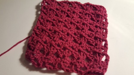 Fan Patterned Fingerless Gloves