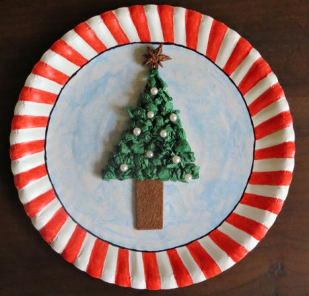 Making a Paper Plate Christmas Collage | My Frugal Christmas