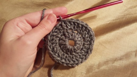 Girl's Fan Patterned Crochet Hat