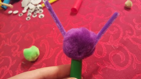 Marker Cap Finger Puppets - adding pipe cleaner