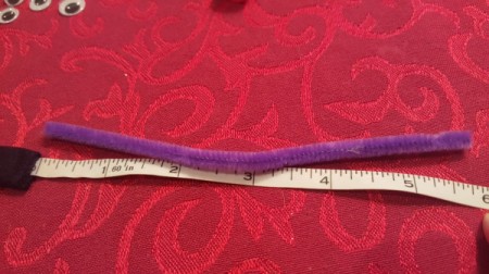 Marker Cap Finger Puppets - measuring pipe cleaner