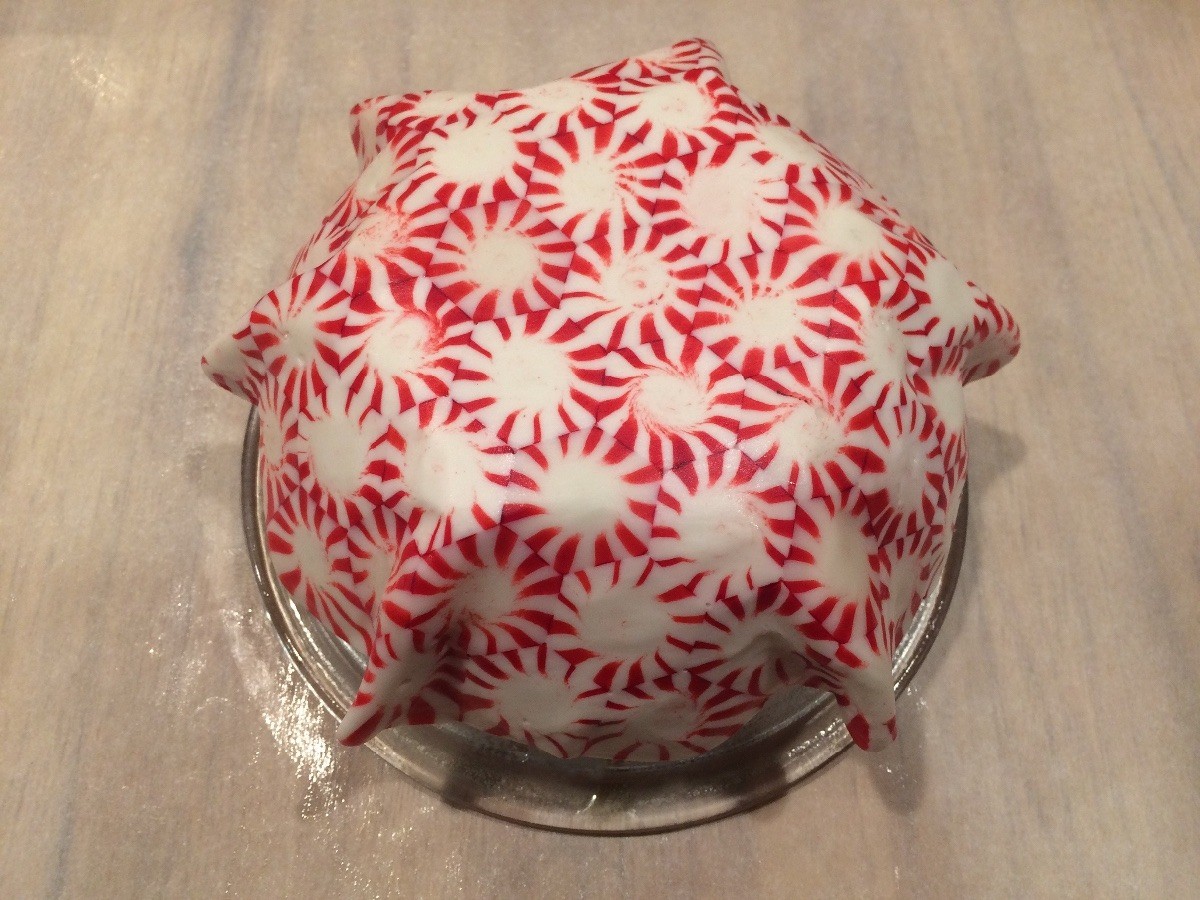 Peppermint Candy Bowls | ThriftyFun