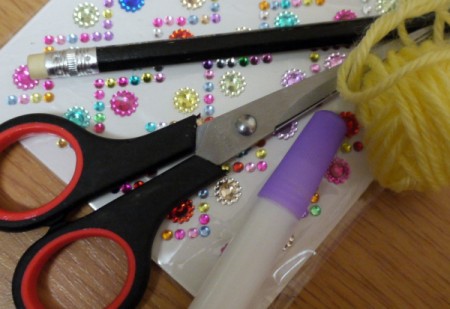 Yarn Flower Hair Clip - supplies