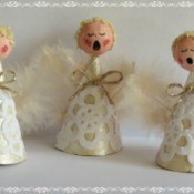 Miniature Singing Angel Choir