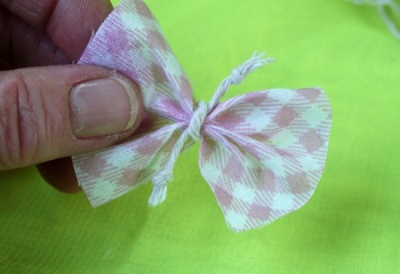 Shabby Chic Gift Tag  - bow with knot tied