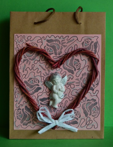 Cupid's Love Gift Bag - bow attached to bottom of heart shape