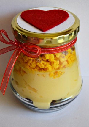 Valentine Pudding Treat - jar with cookie and pudding treat inside