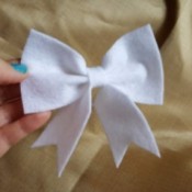 Making a Felt Bow