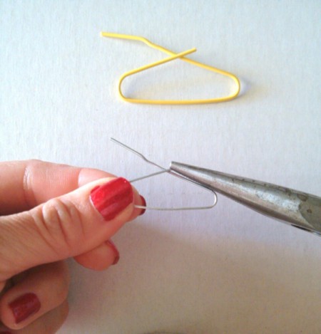 Paper Clip Mini Hangers for Barbie Clothes