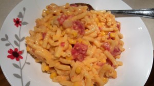 Macaroni and cheese on a plate