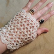 Time For Tea Lace Gloves