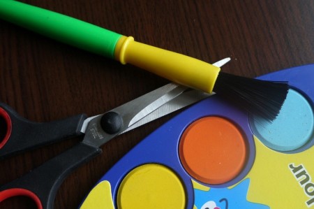 Child's Paper Plate Shoulder Bag