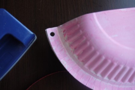 Child's Paper Plate Shoulder Bag