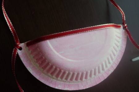Child's Paper Plate Shoulder Bag