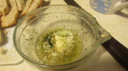Best Homemade Croutons - mixing the spices