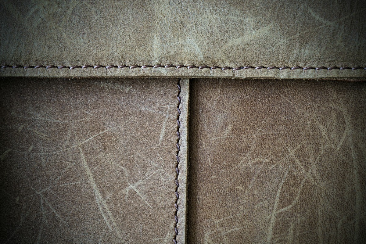 Repairing Scratches On Leather, Can You Fix Scratches On Leather Sofa