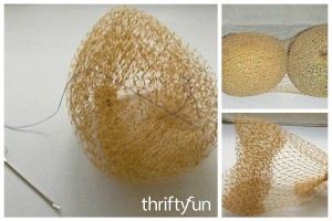 Making a Recycled Mesh Bag Pot Scrubber
