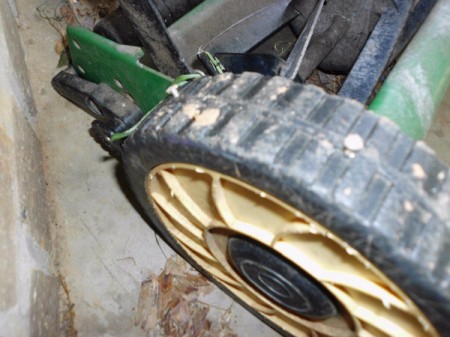 Fix Reel Mower Treads