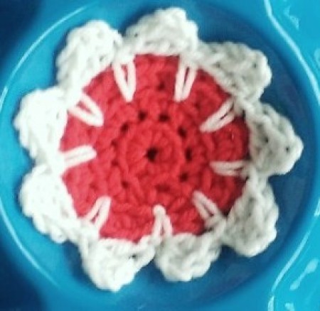 Floral Patriotic Wall Hangings from Serving Trays