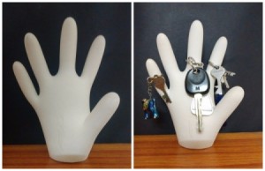 key holder with and without keys