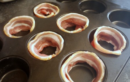 Mini Meat Loaf - bacon being added