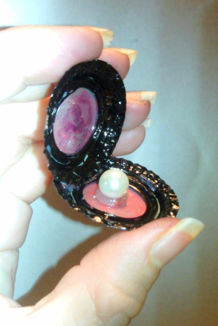 Metal Bottle Cap Oysters with Pearls