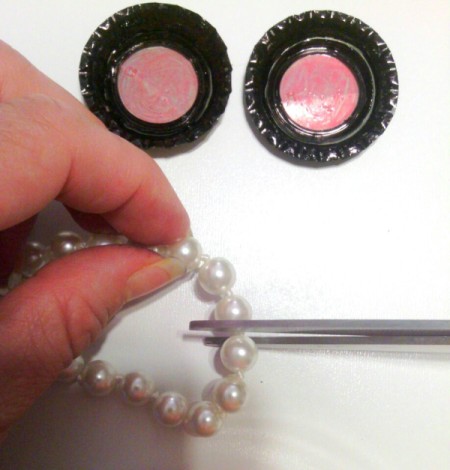 Metal Bottle Cap Oysters with Pearls