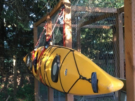 kayak hanging