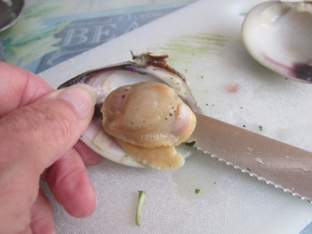 Linguine with Fresh Clam Sauce - Removing clam from shell.