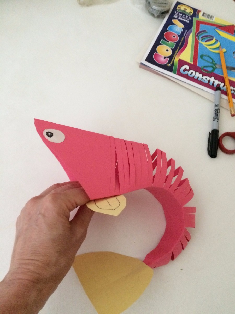 How To Make a Moving Paper Fish Craft Step By Step