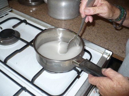 Fluffy White Frosting