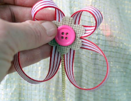 Ribbon Brooch