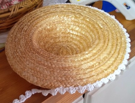 Straw Hat Crocheted Wall Hanging